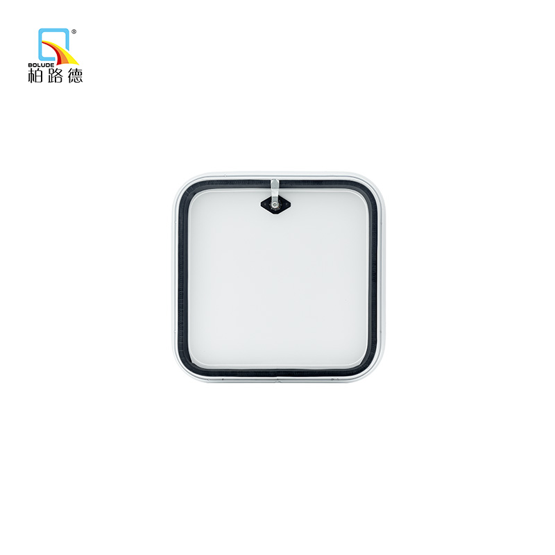 YA-CM-01 Hatch Door5.jpg